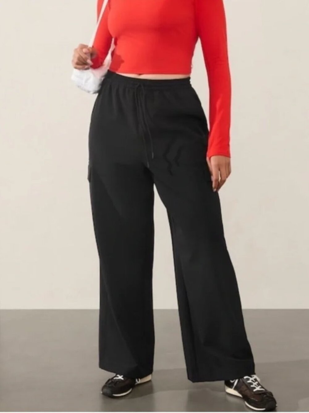 New Athleta Promenade Cargo Pants in Black